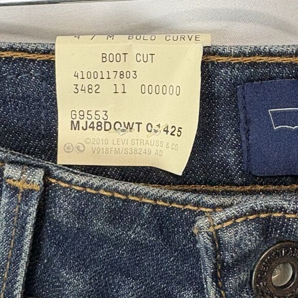 NWT Levi’s Women’s Bold Curve Bootcut Dark Wash Blue Jeans Size 4/27 Whiskered - Picture 9 of 14